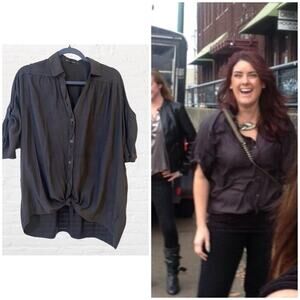 Express button down blouse boxy like fit